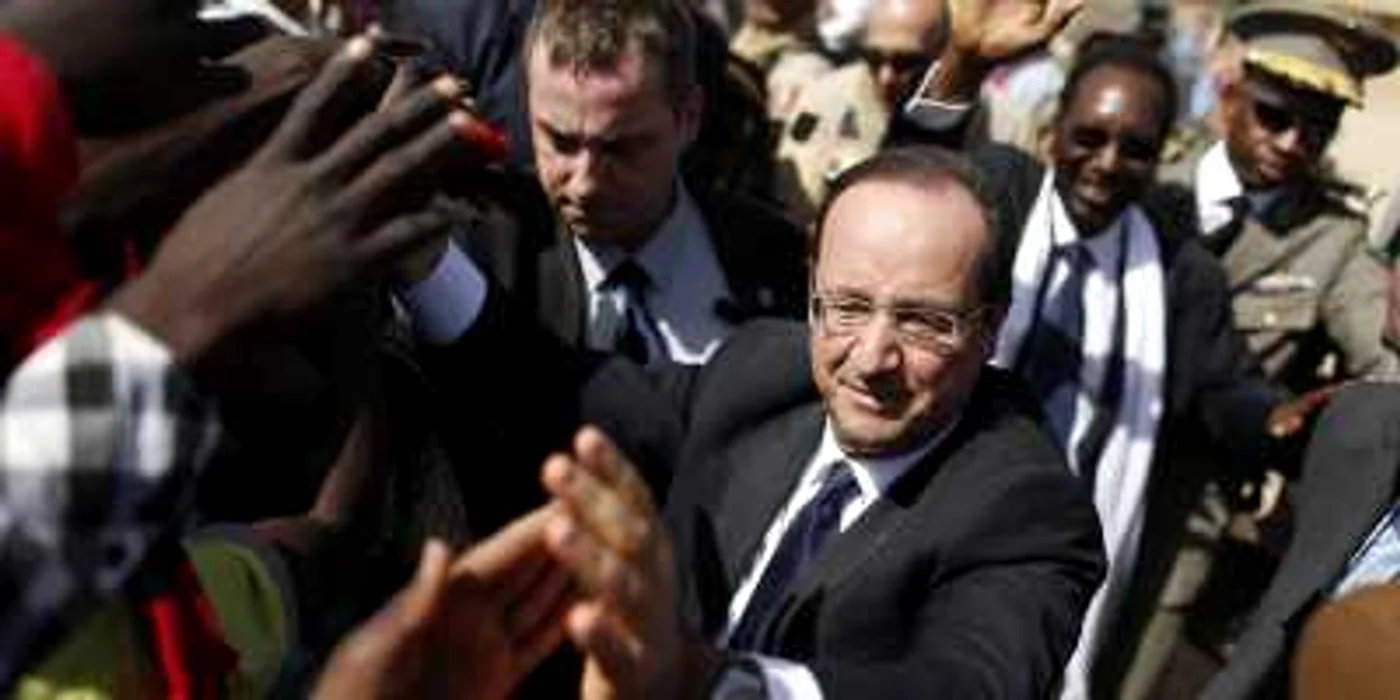 Preşedintele Franţei, Francois Hollande a fost primit ca un eliberator în Mali FOTO AFP