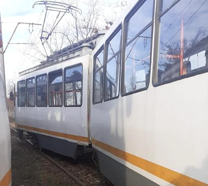 Tramvaiul care circula pe lina 36 a fost repus pe șine după 20 de minute