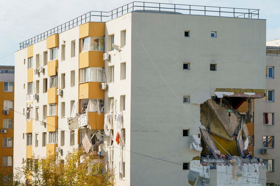 Reacția Distrigaz după explozia din Rahova: Alimentarea cu gaze fusese oprită cu o zi înainte. Sigiliul de pe robinet a fost găsit rupt