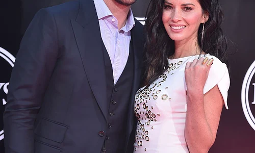 olivia munn aaron gettyimages 547109570 jpg jpeg