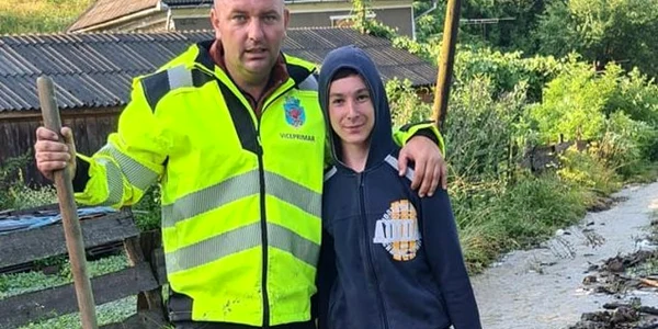 copil abrud inundatii