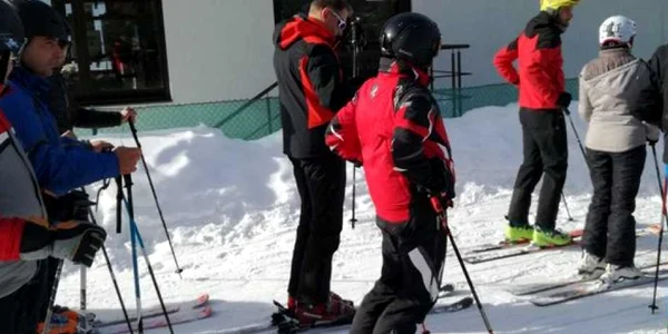 Klaus Iohannis in muntii sureanu sta la coada FOTO sebesinfo.ro