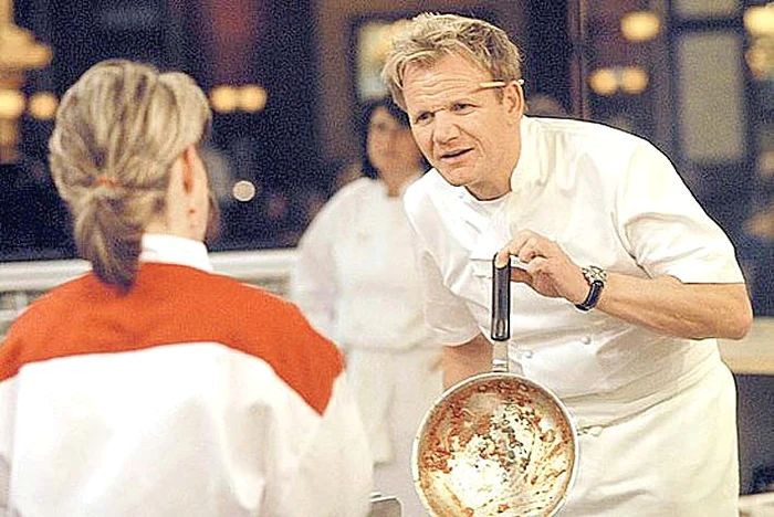 
    Formatul original a fost lansat  în 2005 de bucătarul Gordon Ramsay   