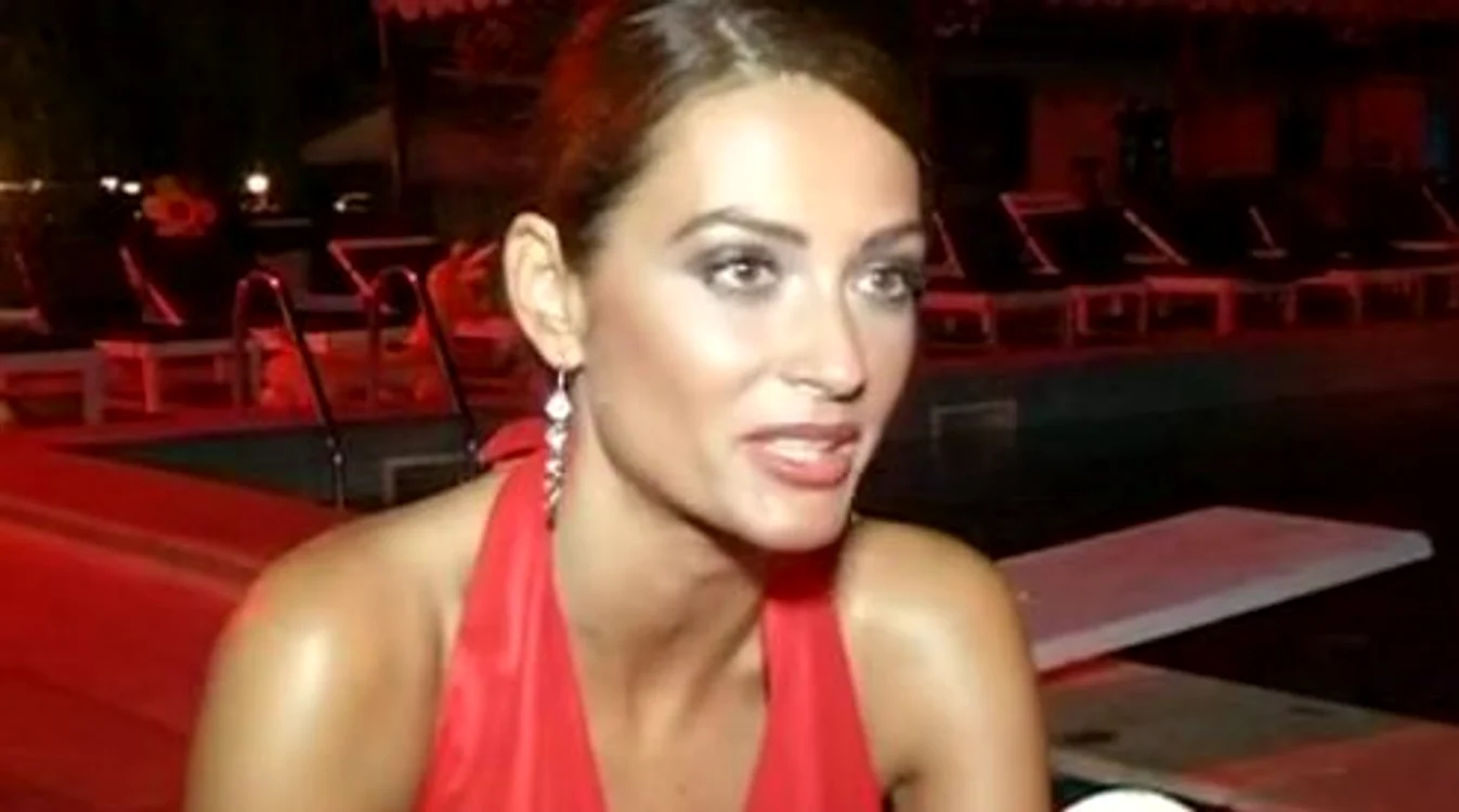Anca Ţurcaşiu arată la 42 de ani ca la 24