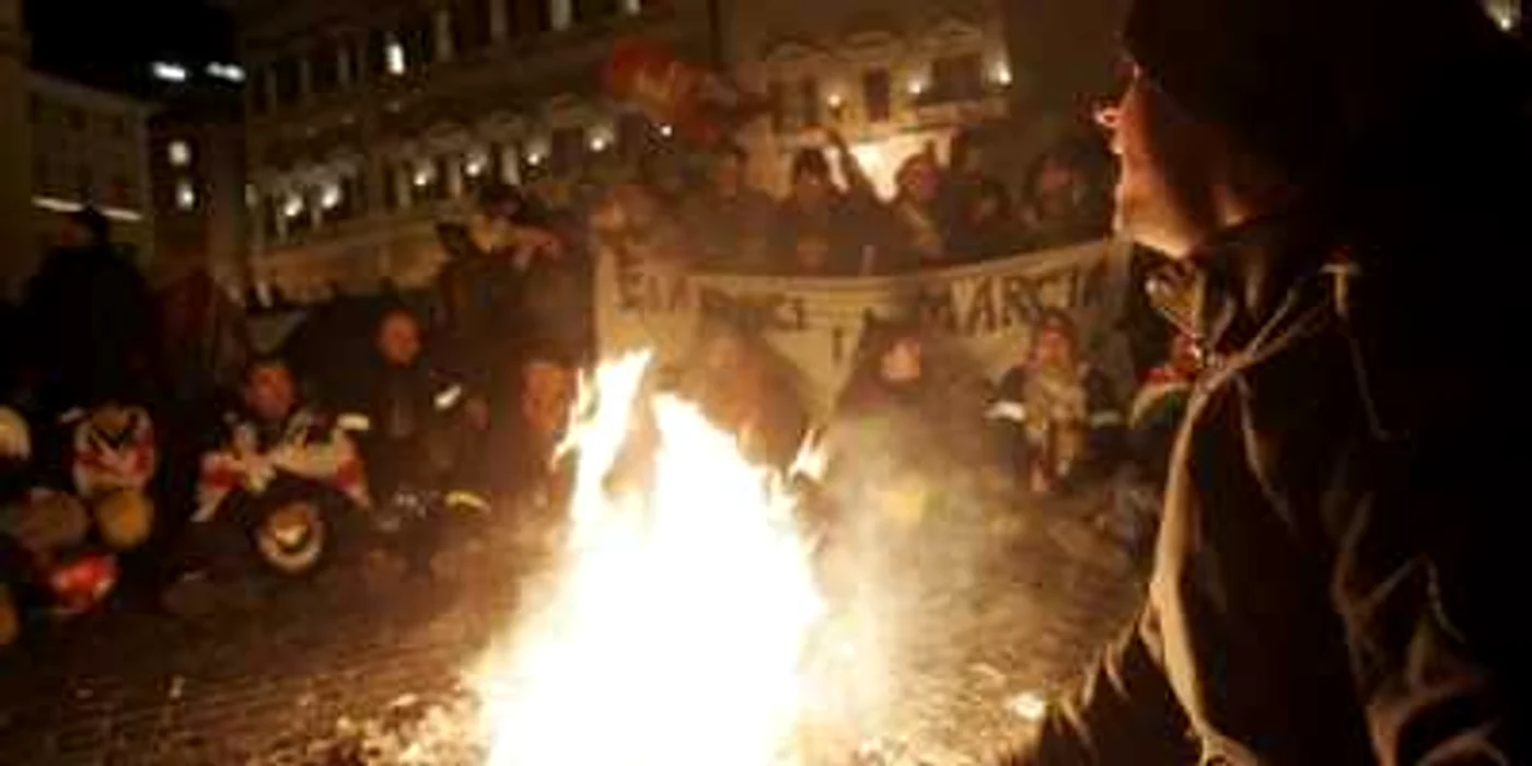 Muncitorii de la Alcoa protestează. Foto: AP