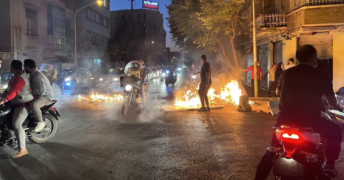 Aplicație iraniană de rugăciune, piratată cu mesaje anti-regim