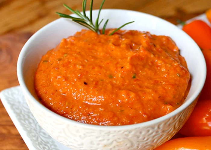 Cum se prepară pasta de fasole cu ardei copți / foto: arhiva Click!