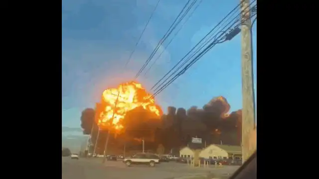 Un avion cargo s-a prăbușit în SUA și a explodat într-o minge de foc. Cel puțin 7 persoane au murit