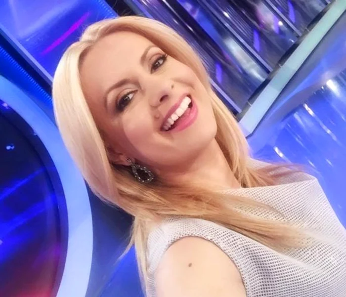 
    Dan Capatos i-a luat locul Simonei Gherghe în platoul 