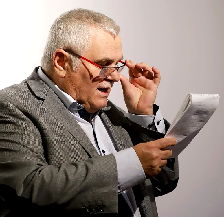 Scriitorul Ștefan Mitroi Arhivă personală