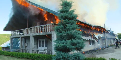 incendiu manastirea moreni