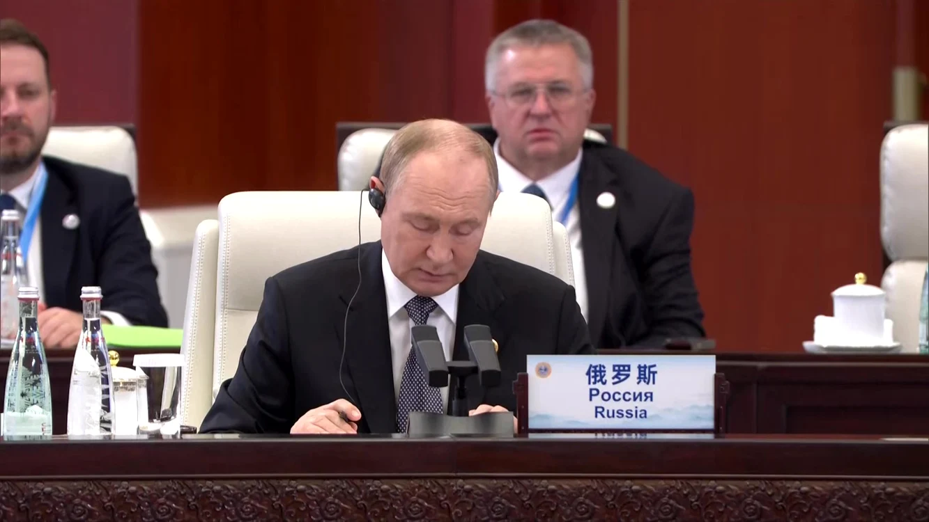 Sosirea lui Vladimir Putin a fost marcată de formalitate și răceală. FOTO: X/@ANI