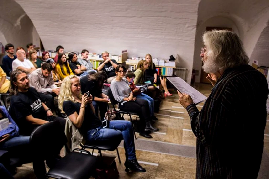 „Nu cred că voi fi în stare să înţeleg mai mult pe măsură ce îmbătrînesc“   interviu cu Lloyd SCHWARTZ jpeg