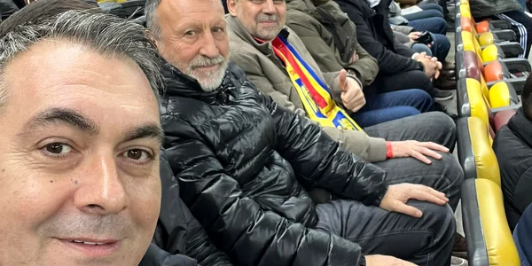Marce Ciolacu cu Stanescu si Grindeanu la meci FOTO Marian Mina jpg