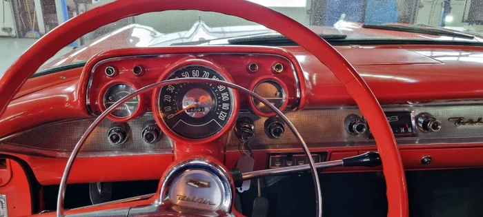 Chevrolet Bel Air reflectă cultura americană FOTO RAR Bacău