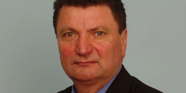 Vasile Bratosin, primarul comunei Păuleşti