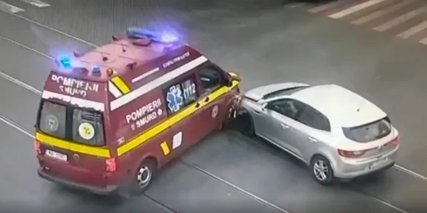 ambulanta acrosare Galati FOTO captura video