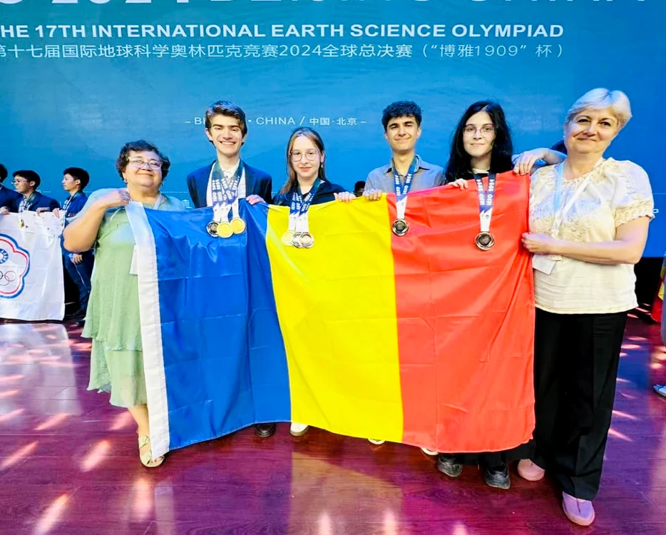 4 medalii obţinute de elevii români la Olimpiada Internaţională Ştiinţele Pământului - Foto Facebook