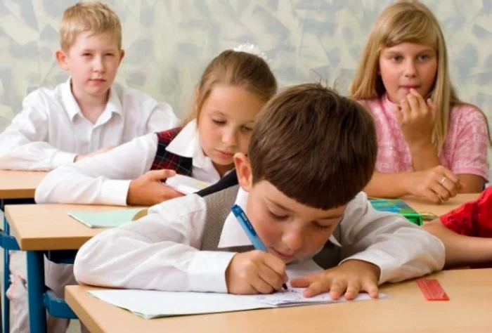 
    O adeverință de la medicul de familie va fi suficientă pentru înscrierea la școală sau la grădiniță  