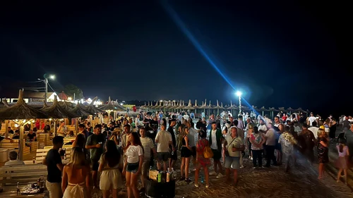 O terasă din Vama Veche se închide FOTO: FB