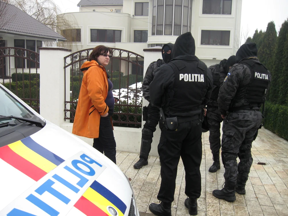 
    La Cluj, anchetatorii au solicitat copii după documente şi contracte încheiate între municipalitate şi o firmă care se ocupă de deratizare şi dezinsecţie  