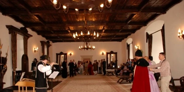 Sala Tronului de la Cetatea Făgăraş. 