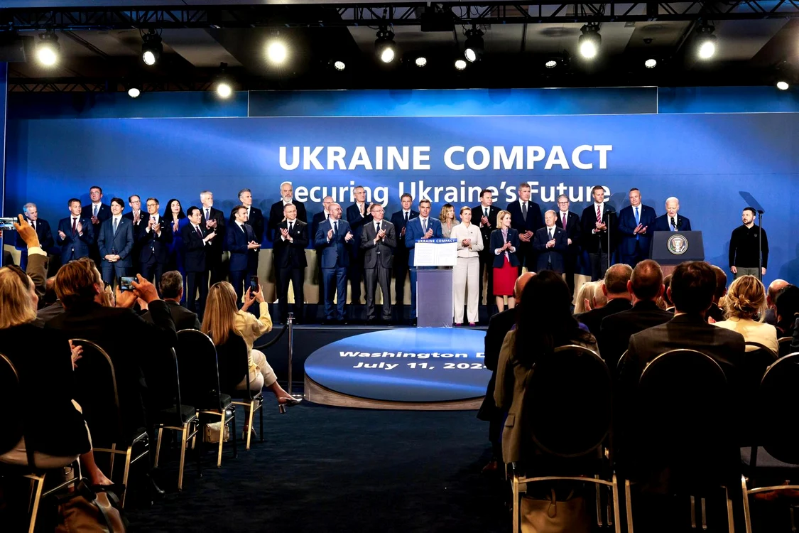 Lideri importanți la Summitul NATO FOTO: FB
