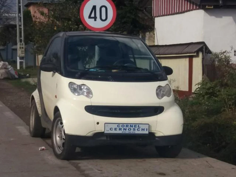 
    Cornel Cernoschi se plimbă cu mașina neînmatriculatăMonitorul de Suceava  