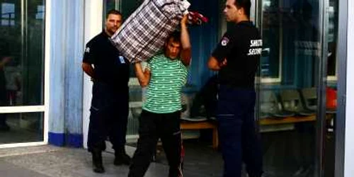 Cetățenii trebuie să părăsească teritoriul României în 15 zile. Foto Adevărul