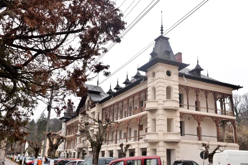 Clădirea fostului Hotel Ştefănescu din Băile Govora - Vâlcea în zilele noastre Foto Adevărul