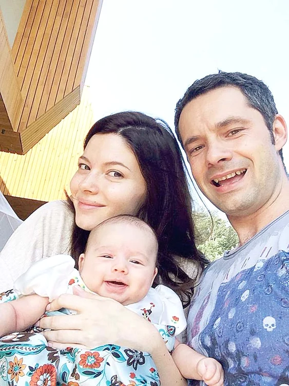 Anca şi Ştefan Lungu au devenit părinţi în urmă cu două luniFoto: Arhivă Personală