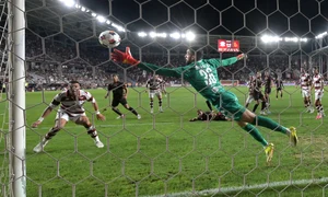 Rapid Dinamo (Sportpictures) jpg