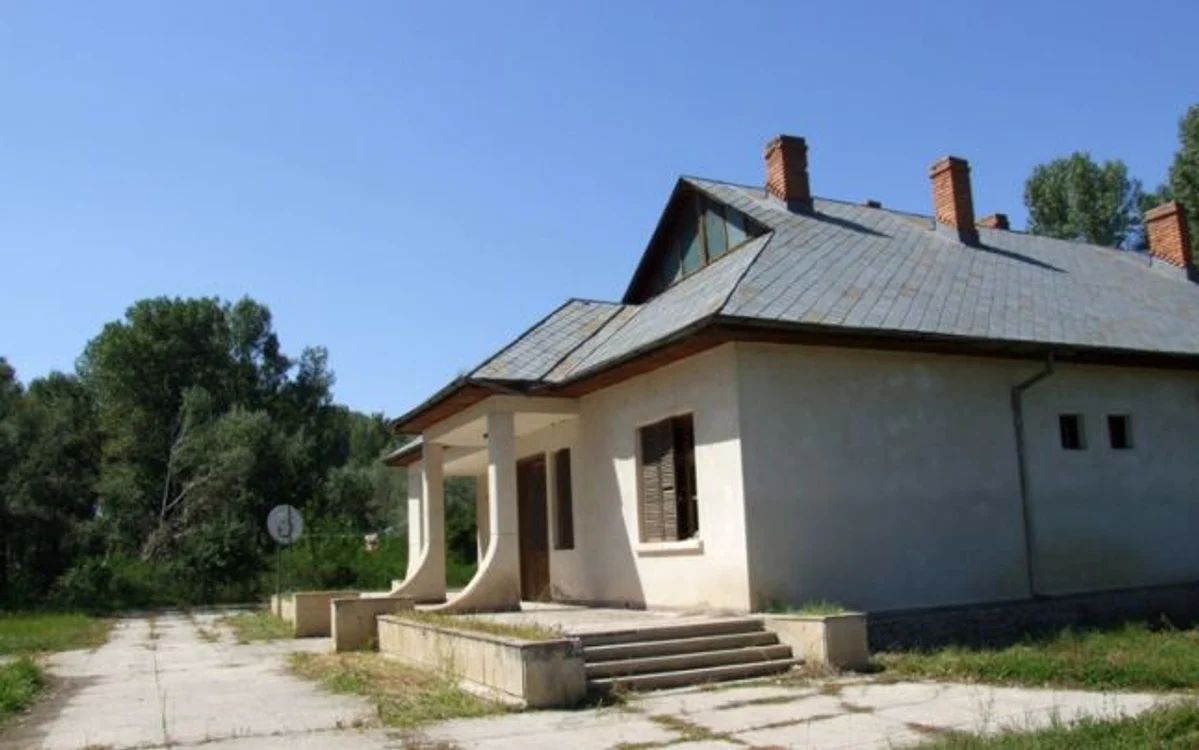 
    Ceauşescu nu a mai apucat să locuiască în Vila Egreta  