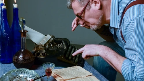 poet masina de scris shutterstock 512294509 jpeg