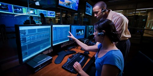 Un virus mascat într-un document PDF putea afecta calculatoarele de la Lockheed Martin