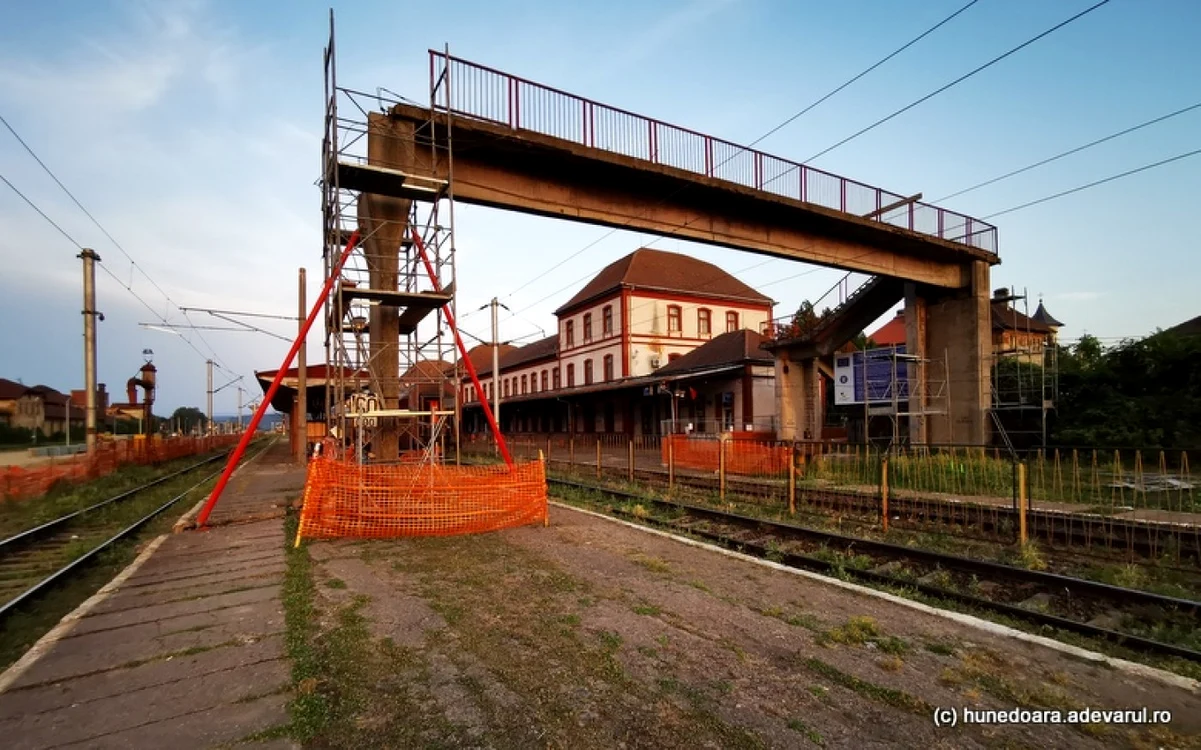 pasarela veche a garii simeria foto daniel guta adevarul iunie 2021