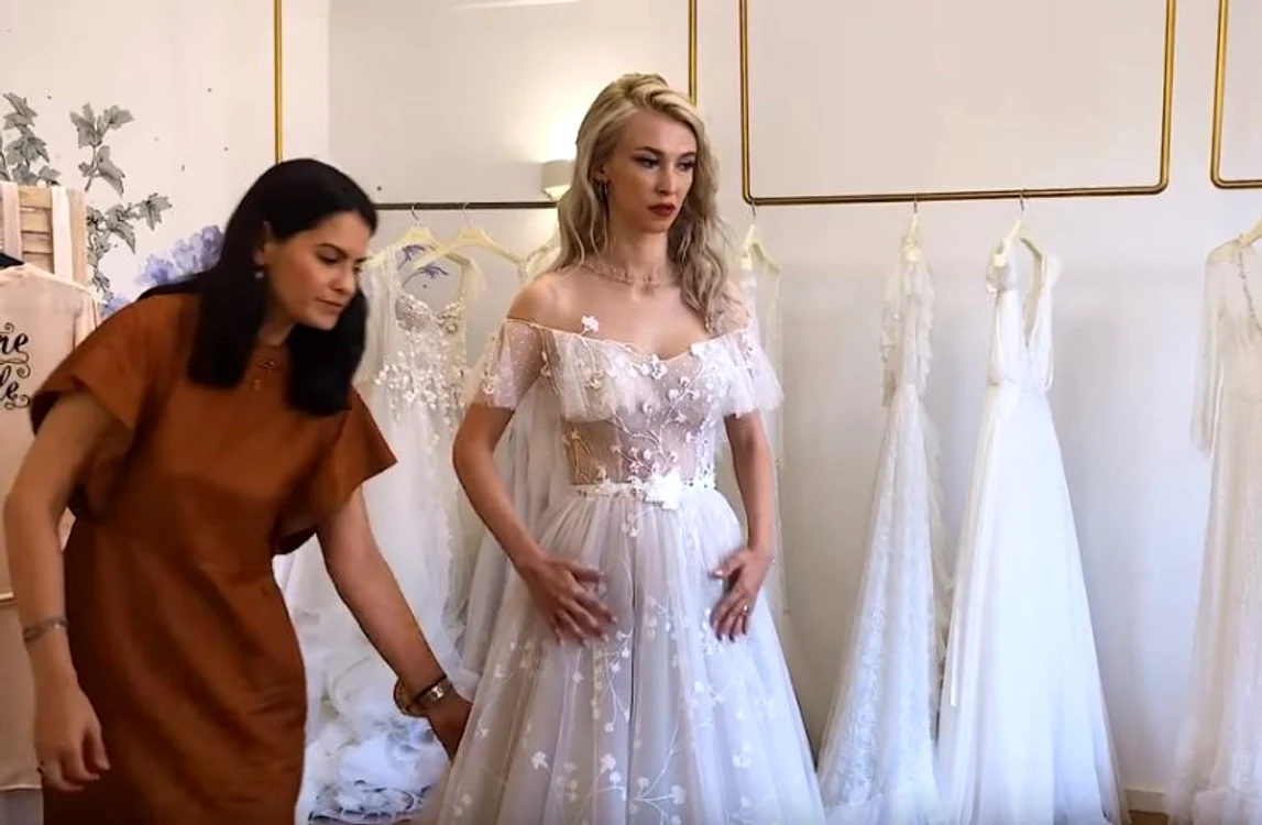 
    Andreea Bălan va avea mai multe rochii de mireasă la nunta din 15 septembriefoto: captură video  