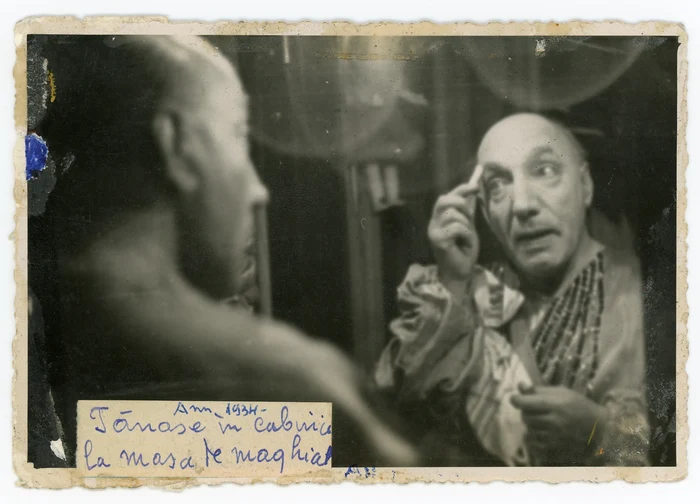 Actorul în spatele rolului. FOTO: Teatrul Constantin Tănase