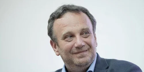 Emanuel Socaciu foto Universitatea Bucureşti jpg