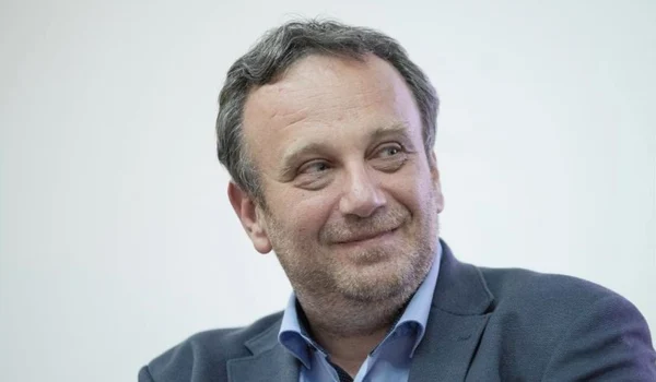 Emanuel Socaciu foto Universitatea Bucureşti jpg