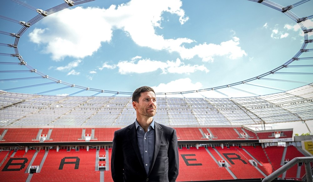 Strada pe care se află stadionul Bayer Leverkusen, redenumită "Bulevardul Xabi Alonso"
