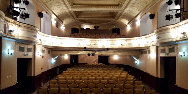 teatrul evreiesc jpg