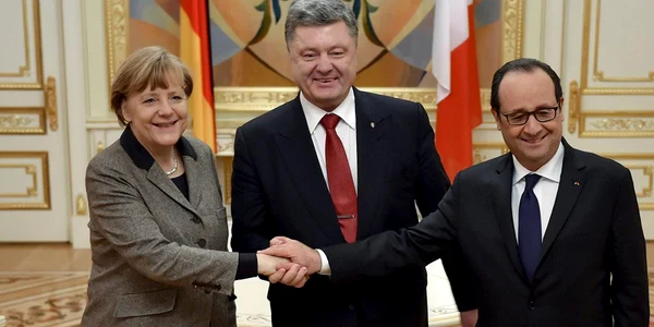 merkel porosenko hollande FOTO euronews.com