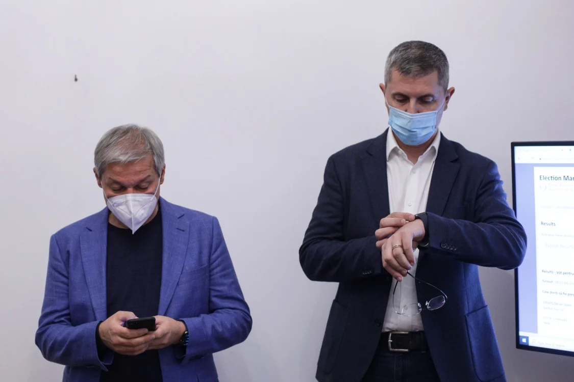 Dacian Cioloş şi Dan Barna sunt la cuţite FOTO Inquam Photos / Octav Ganea