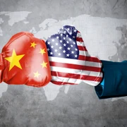 china versus sua manusi box harta foto shutterstock