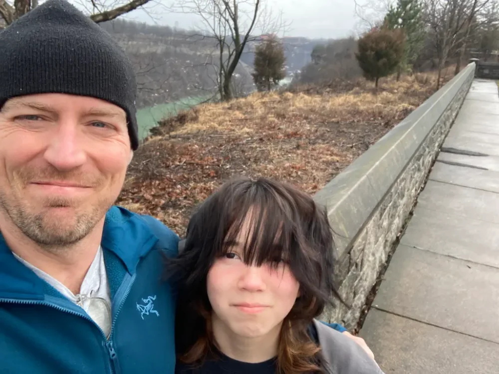 Pericolul ascuns din jocurile video. Cum a ajuns o adolescentă să moară în urma manipulării online: „Spălare de creier completă”