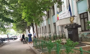 la depunere cereri vizualizare lucrari Evaluare Natională 2026  foto alina mitran (5) jpg