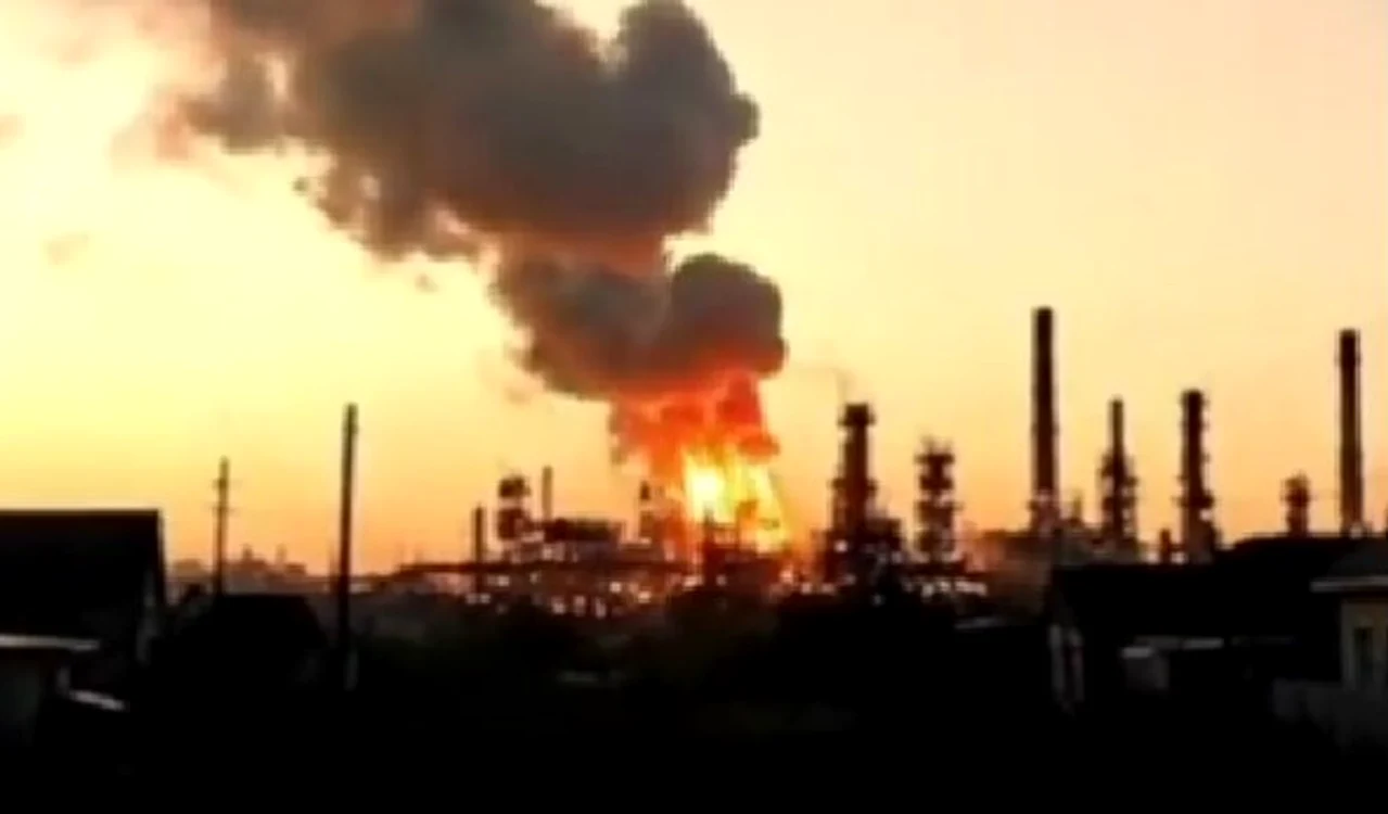 Ucraina lovește rafinăria rusă din Saratov FOTO: Captură video