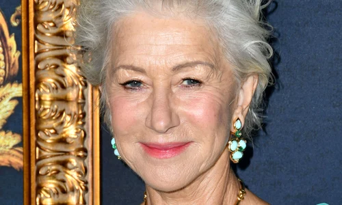 Helen Mirren are tot timpul la ea o pereche de pantofi cu toc care îi poată noroc jpeg