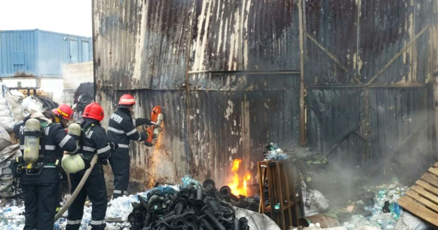 "incendiu stefanesti 3"